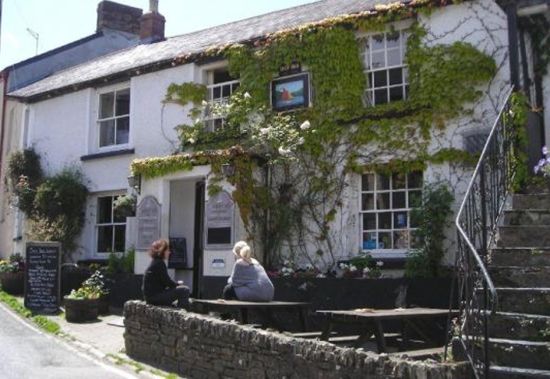 The Ship Inn and Willows Restaurant
